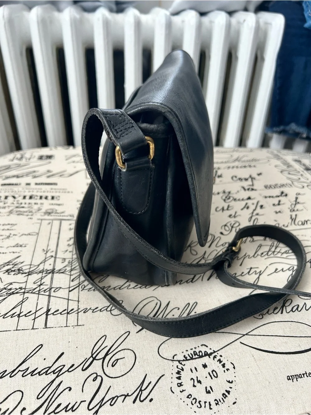 VTG coach black legacy City bag USA Y2K turn lock flap